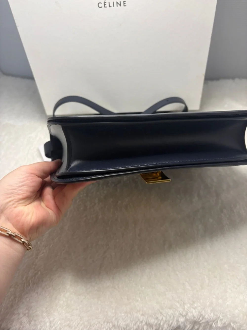 Celine Medium Classic Bag with Gold Hardware - Picture 4 of 10